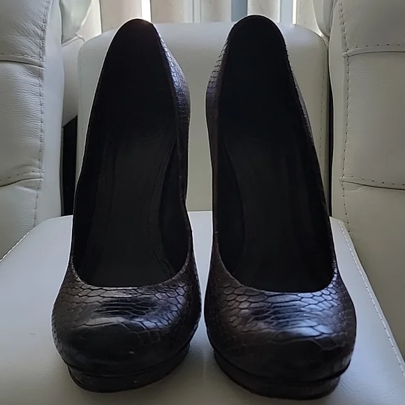 TORY BURCH Snake Print 5 inch Stiletto Heels  SZ 8.5 - Picture 2 of 12